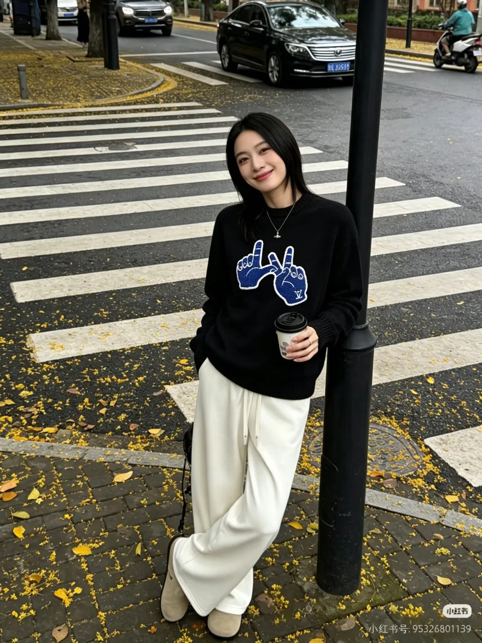 Louis Vuitton/Louis Vuitton gesture embroidered knitted sweater